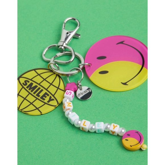 H&M x Smiley® Keychain - Picture 2 of 4